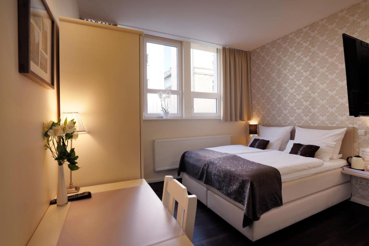 List Five - Your British Guesthouse Stuttgart Exteriör bild
