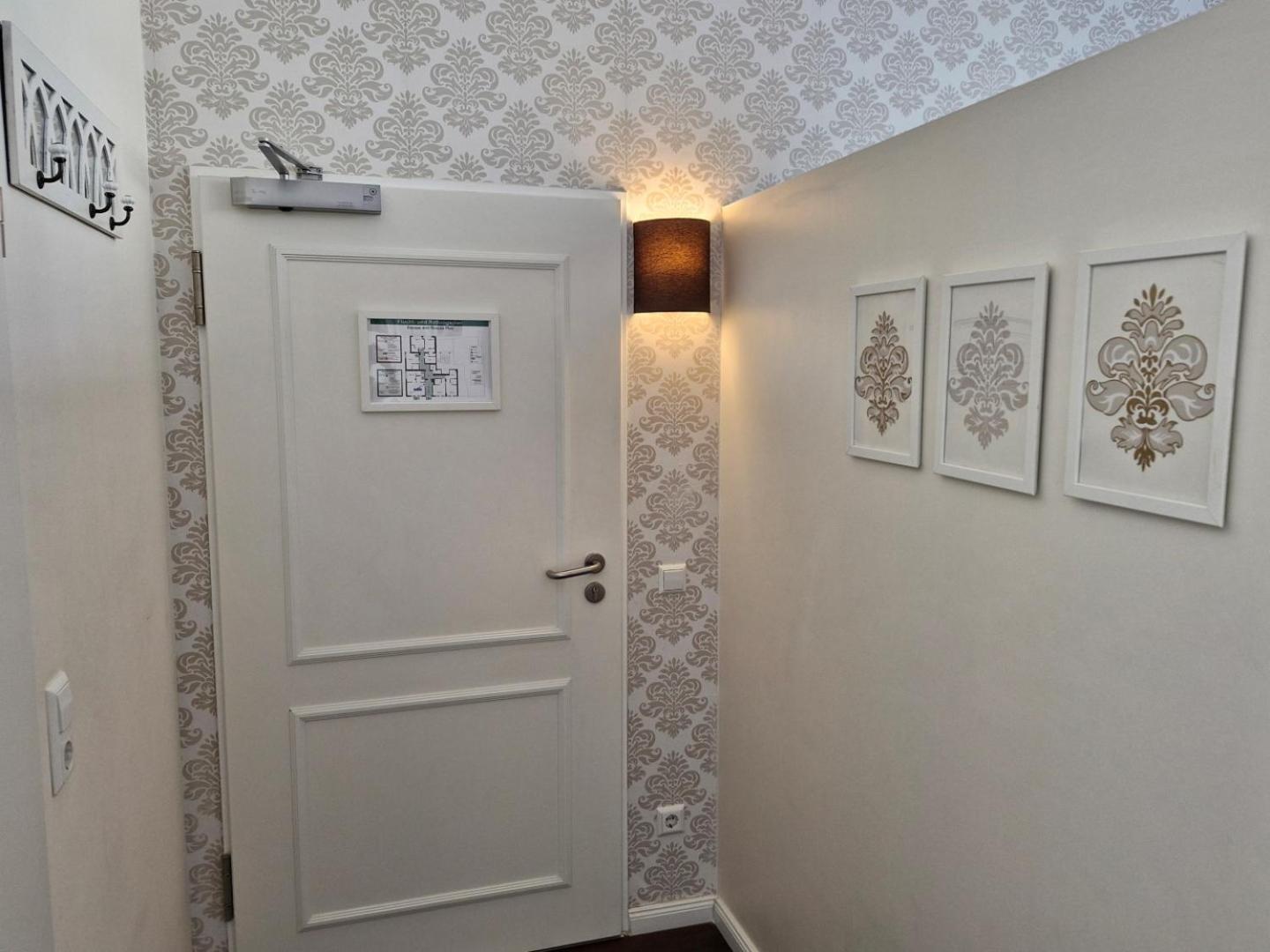 List Five - Your British Guesthouse Stuttgart Exteriör bild
