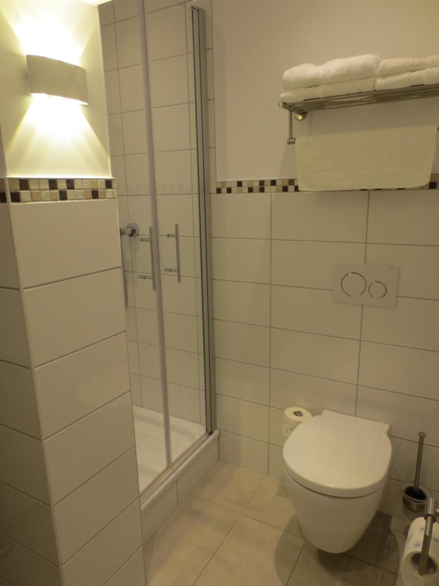 List Five - Your British Guesthouse Stuttgart Exteriör bild